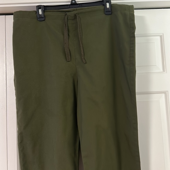 Life size small (unisex) army green - Picture 2 of 4